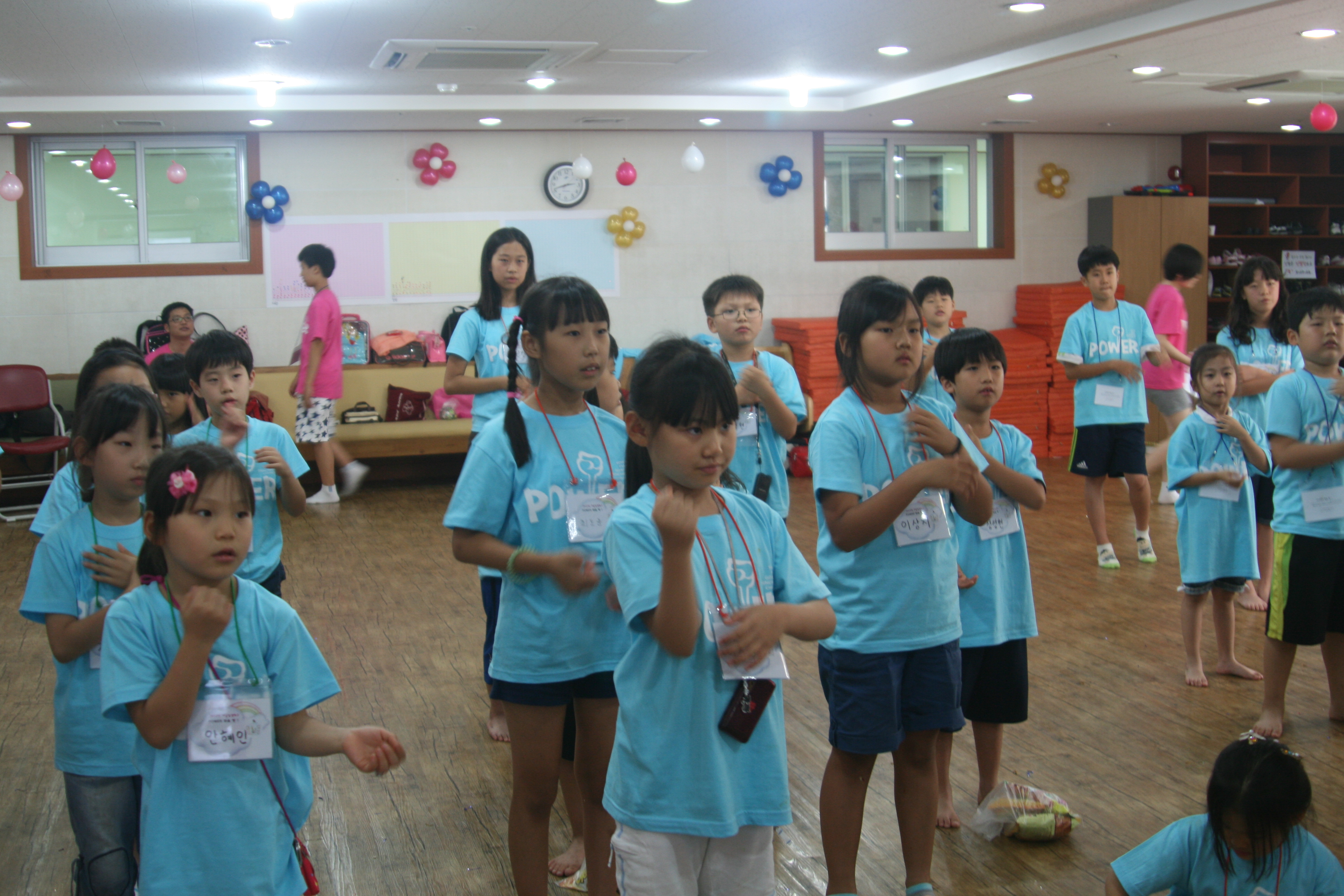 초등부 예배 모습